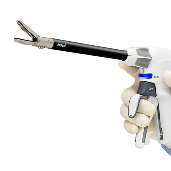 ИНСТРУМЕНТ ДЛЯ ДИССЕКЦИИ И ЛИГИРОВАНИЯ ДЛЯ ОТКРЫТОЙ ХИРУРГИИ ENSEAL X1 LARGE JAW image